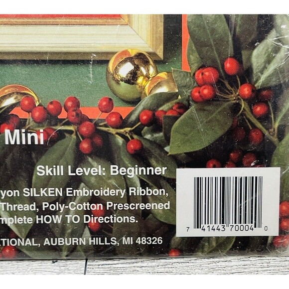 Christmas Mini Ribbon Embroidery KIT Red Roses Beginner Craft USA 6"  Cottage - Picture 6 of 7